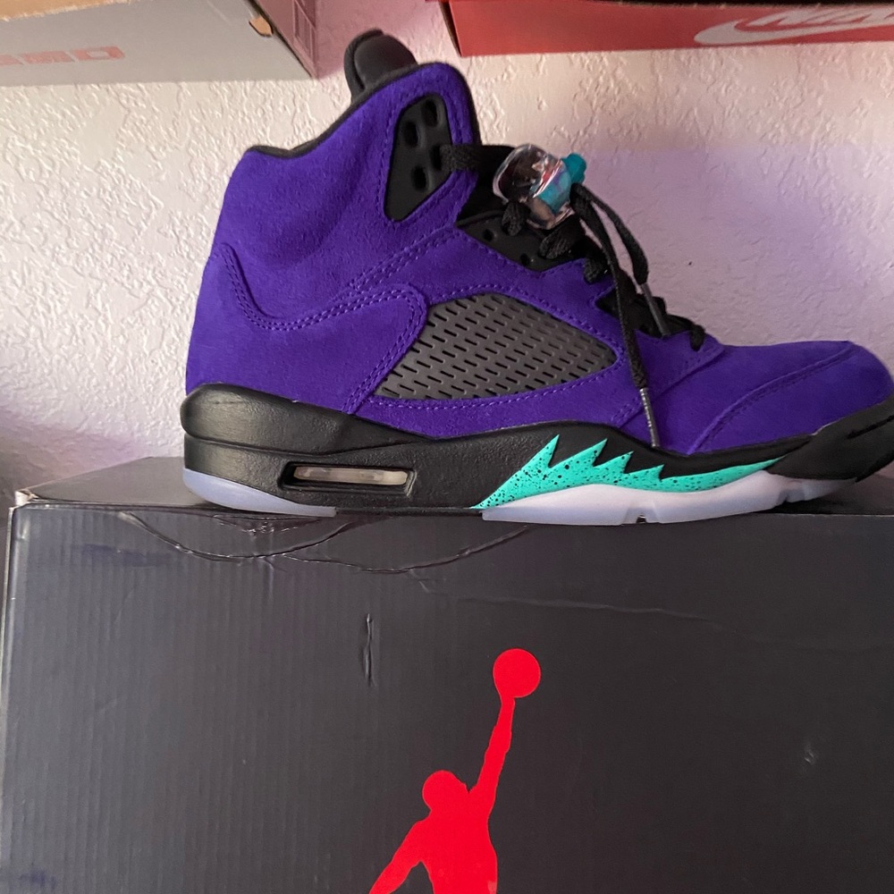 Alternate grape 5s
